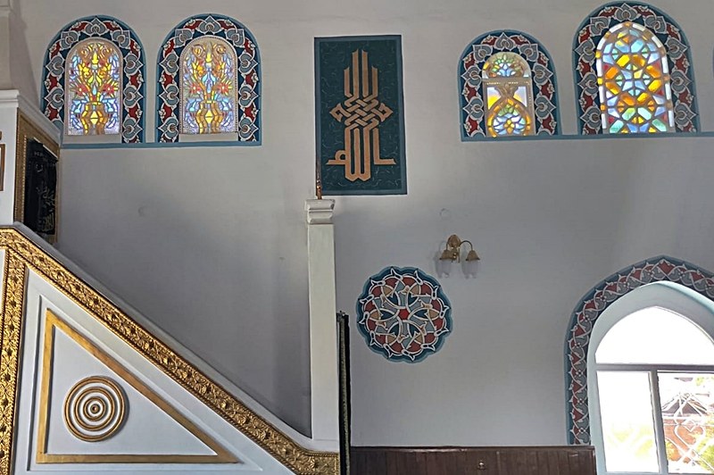 Cami Alçı Vitray pencereleri 